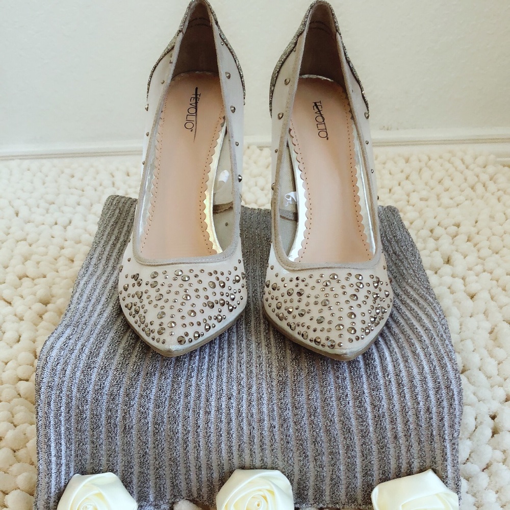 📌sold📌🔥20$⬇️ SALE!!new silver cocktail shoes - Picture 2 of 7